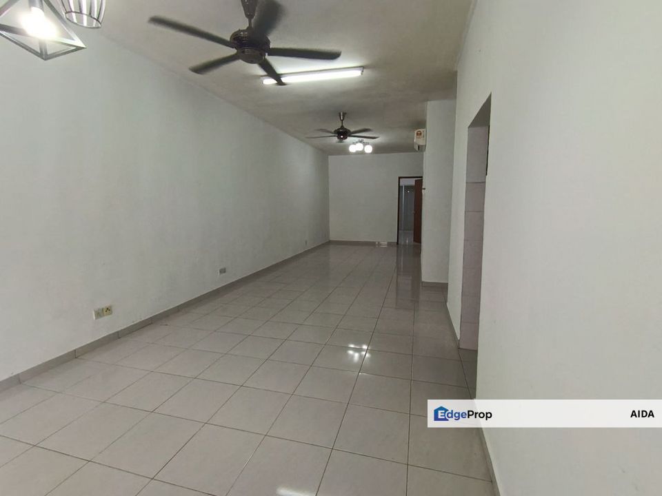 Taman Amansiara, Bandar Baru Selayang, Ground Floor 390k, Selangor, Selayang