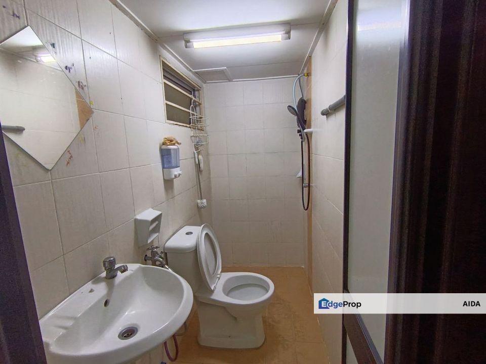 Taman Amansiara, Bandar Baru Selayang, Ground Floor 390k, Selangor, Selayang