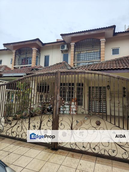 PARTIALY FURNISHED! Double Storey Terrace house Tambahan Taman Bangi 3, Selangor, Bangi