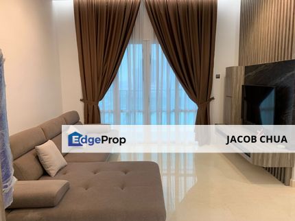 Walking distance !! Tri Tower Residence @ JB CIQ 2 Bedrooms Fully Furnished , Johor, Johor Bahru