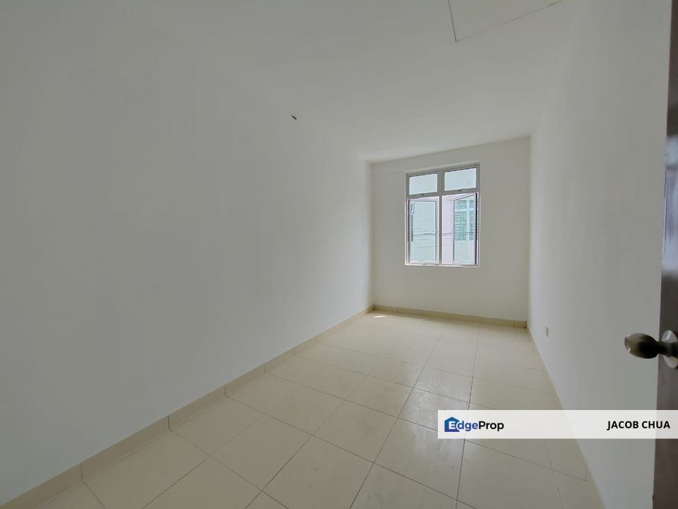 100% loan Scientex Jaya @ Senai Seelong 2.5 Storey Terraced House for Sale, Johor, Senai