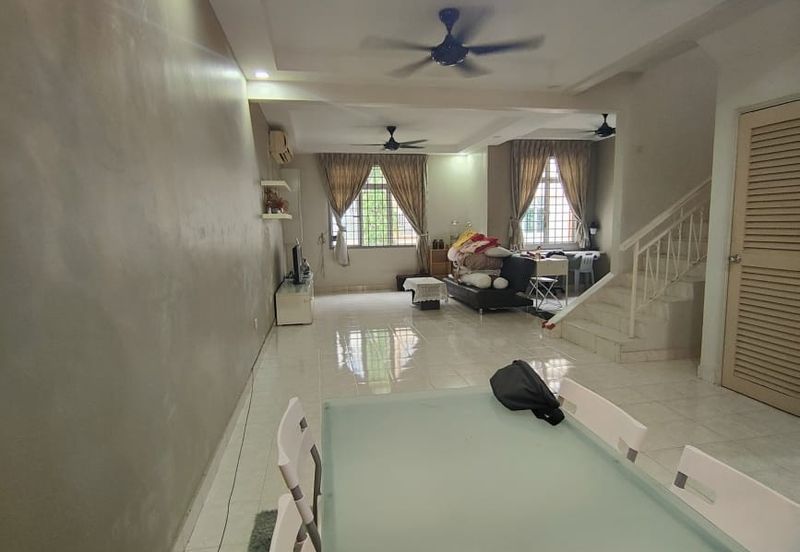 Nusavilla Townhouse @ Nusa Bestari with Swimming Pool 3 Bedrooms
