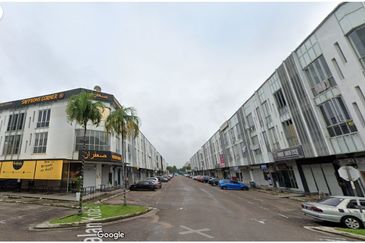 Oasis 2 @ Tropicana Danga Cove