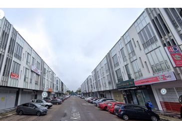 Oasis 2 @ Tropicana Danga Cove