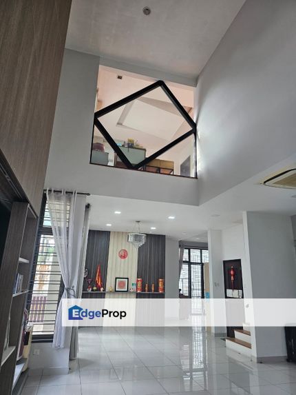 Impian Heights @ Impian Emas Semi Detached Renovated For Sale, Johor, Skudai