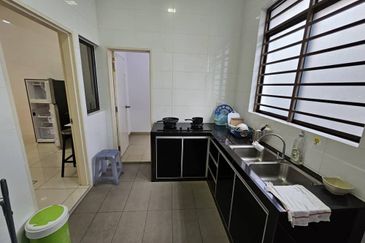 Horizon Hills Double Storey Terraced House For Sale