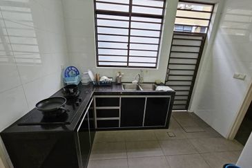 Horizon Hills Double Storey Terraced House For Sale