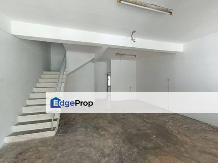 Full Loan !! Taman Universiti @ Skudai Original Double Storey Terraced House For Sale , Johor, Skudai