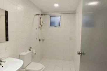 Dedaun Hijau (Greenfield Regency)