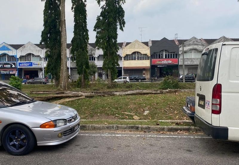 Sri Putri @ Kulai 1.5 Link Factory For Sale