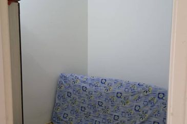 Dedaun Hijau (Greenfield Regency)