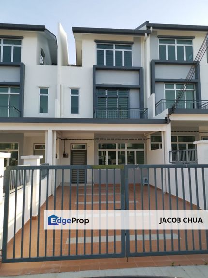 (Full Loan) Pulai Mutiara 2.5 Storey Terraced House For Sale, Johor, Kangkar Pulai