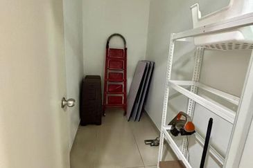 D'Summit Residences @ Kempas Utama