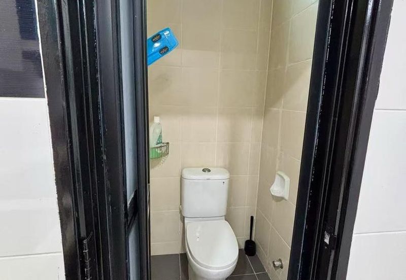 D'Summit Residences @ Kempas Utama