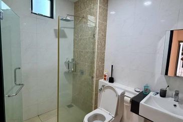 D'Summit Residences @ Kempas Utama