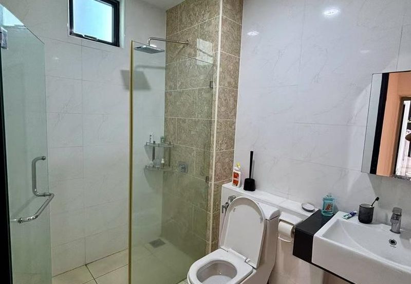 D'Summit Residences @ Kempas Utama