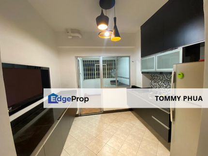 Permas Ville 3+1 bedroom & 2 bathroom Intermediate lot for rent RM2000 ! 1022 sq ft ! Unfurnished This No Co-Broke listing ! , Johor, Permas Jaya/Senibong