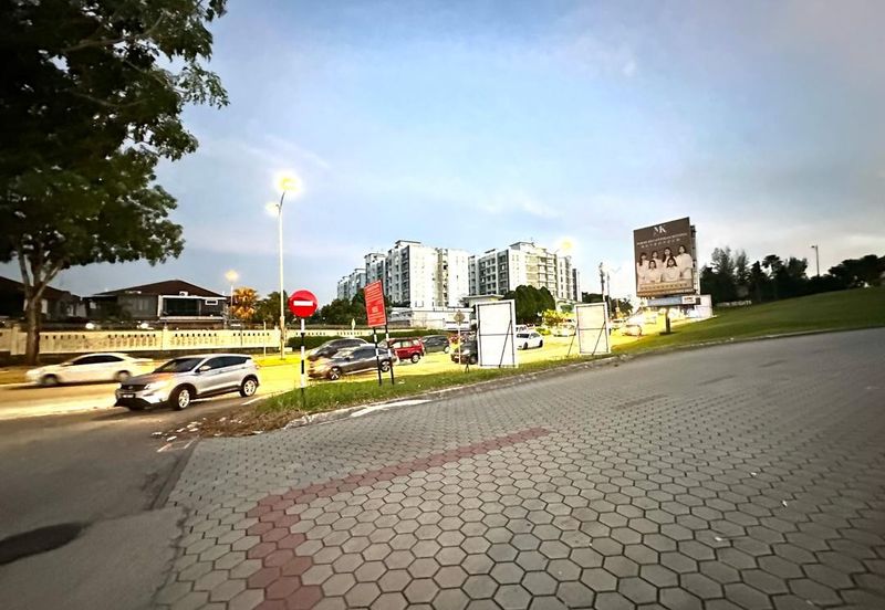 Jalan Austin Heights