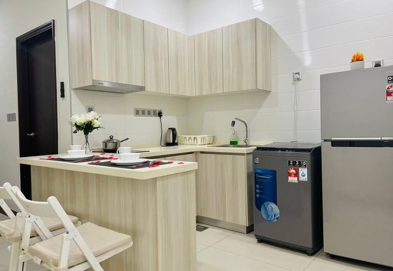 Paragon Suites @ CIQ