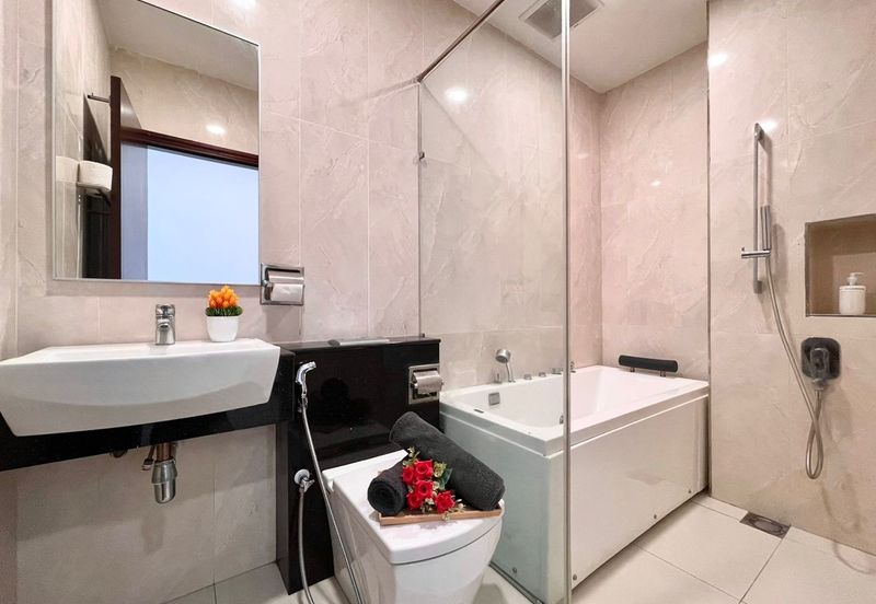 Paragon Suites @ CIQ