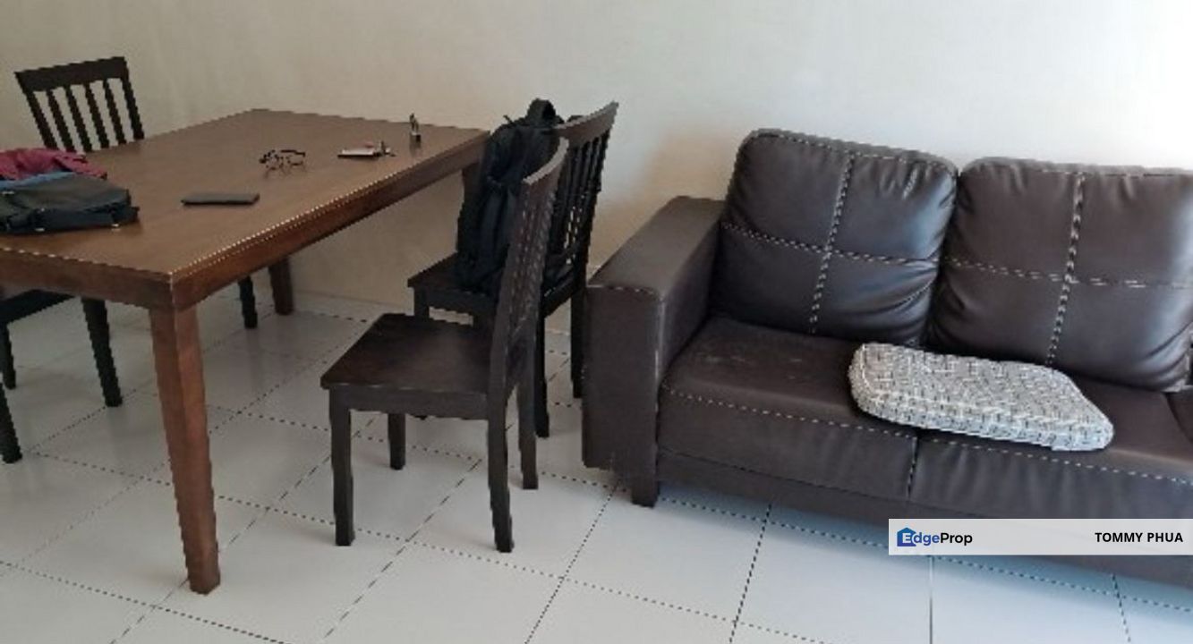 The Senai Garden @ Senai 1+1 bedroom & 1 bathroom Intermediate lot for sale RM335,000! Sales with Tenancy Aggrement RM1600 Till 30 Apr 27!  769 sq ft , Johor, Senai