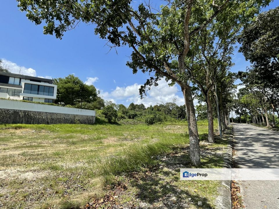 Ledang Heights Residential Bungalow Land For Sale RM1,980,000 22,000 Sq.Ft. x RM90 Per sq ft !  Freehold & Non Bumi lot    , Johor, Johor Bahru