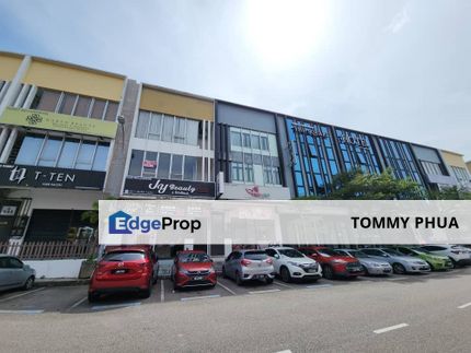 Taman Ungku Tun Aminah Jalan Pendekar 11 1st floor Rent 1500, Johor, Skudai