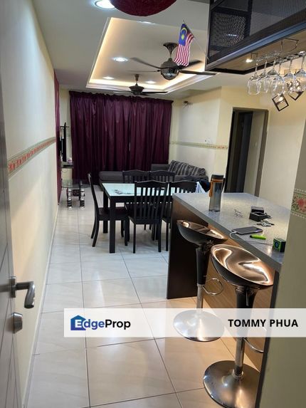 Nusabayu Apartment @ Taman Nusa Bayu 3 bedroom & 2 bathroom Intermediate for Rent only RM2000 , Johor, Gelang Patah