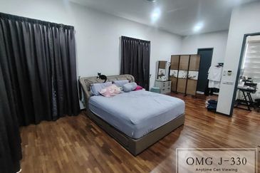 3 Storey Semi-D house Setia Utama 1 Setia Alam Renovated 