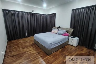 3 Storey Semi-D house Setia Utama 1 Setia Alam Renovated 