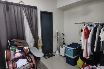 3 Storey Semi-D house Setia Utama 1 Setia Alam Renovated 