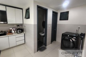 3 Storey Semi-D house Setia Utama 1 Setia Alam Renovated 