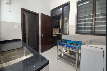 Zeyheri, Setia Utama 2