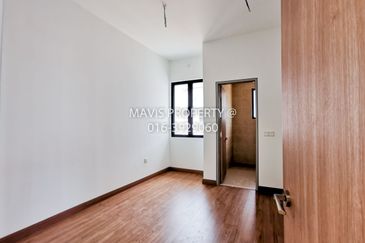 Ayra @ Bandar Bukit Raja