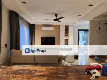 Bandar bukit Raja New Area Double Storey Endlot 32x75 Below market Fully Renovated, Selangor, Klang