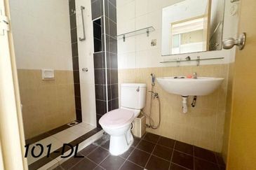 Setia Impian 6 Setia Alam Double Storey 22x75 Feet Facing Open Extra Parking 