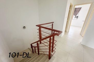 Setia Impian 6 Setia Alam Double Storey 22x75 Feet Facing Open Extra Parking 