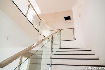 Anggun, Alam Nusantara