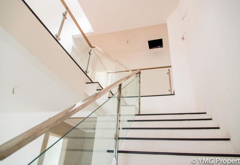 Anggun, Alam Nusantara