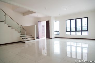 Anggun, Alam Nusantara