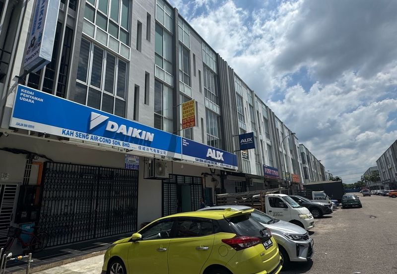 Oasis 2 @ Tropicana Danga Cove