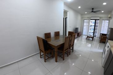 Baypoint @ Country Garden Danga Bay