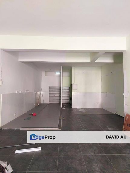 Sunway Boulevard Shop  21x70  Partially Furnished , Johor, 