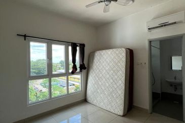 Seasons Luxury Apartments @ Amara Larkin