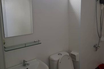 Seasons Luxury Apartments @ Amara Larkin