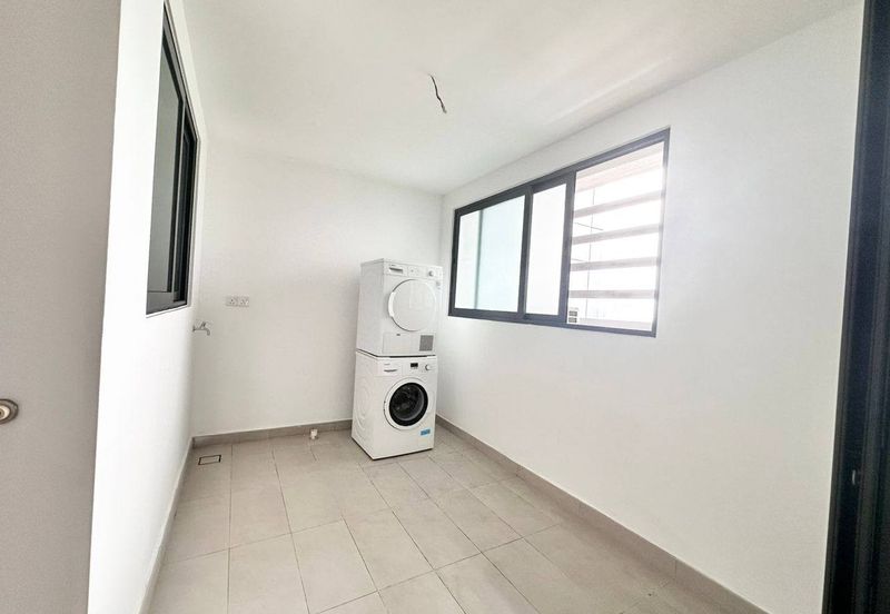 The Astaka @ 1 Bukit Senyum