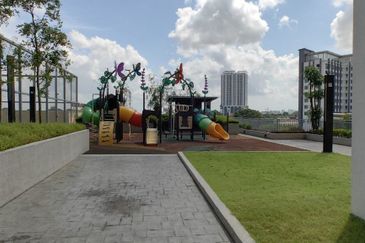 Sky Loft Premium Suites, Bukit Indah