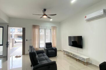 Sunway Citrine Lakehomes