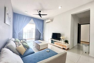 Baypoint @ Country Garden Danga Bay