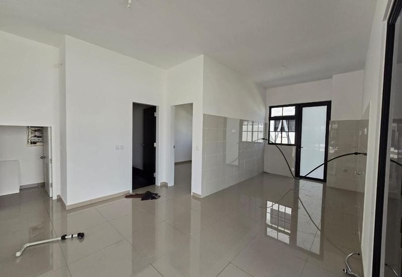 Tate Dalton @ Eco Botanic 2